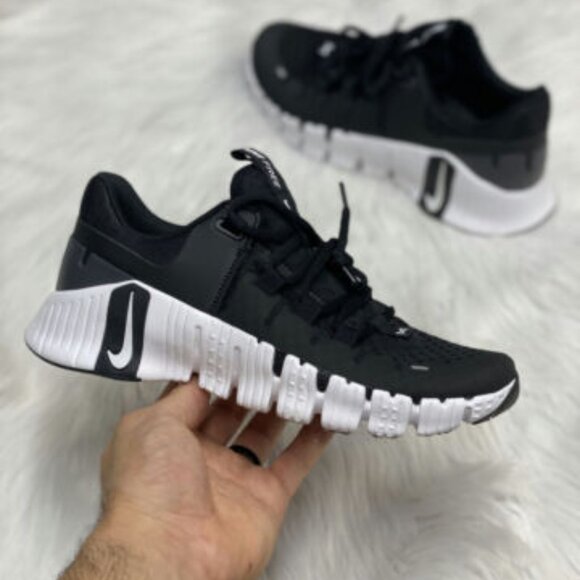 Nike Shoes - Nike Free Metcon 5 Womens Training Shoes Black DV3950-001 VNDS Sz 7